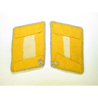 WWII Luftwaffe major tabs, yellow is for flying personal. Espenlaub militaria